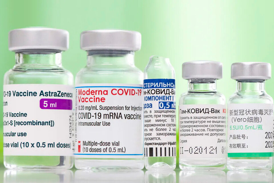 En el mercado se preguntan cuál es la efectividad de las vacunas a la nueva cepa de Sudáfrica. (Fuente: AFP)
