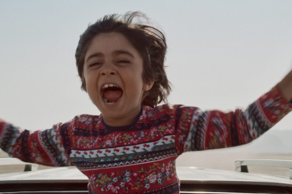 "Hit the Road", de Panah Panahi, hijo del maestro del cine iraní Jafar Panahi. 