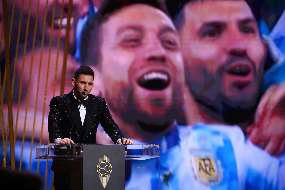 Messi y su discurso de agradecimiento, con los festejos de la Copa América de fondo (Fuente: AFP)