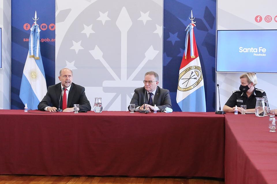 El gobernador Perotti, el ministro Lagna y la Jefa Chimenti en la reunión de ayer.