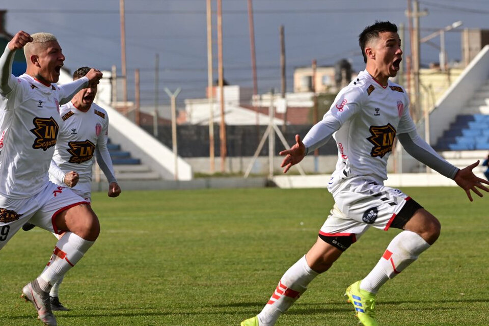 Barracas Central va por la revancha, tras perder el primer ascenso ante Tigre. (Fuente: Télam)