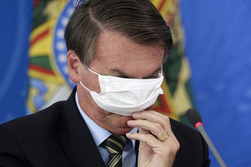 Bolsonaro ha llevado a cabo una de las peores gestiones del coronavirus en el mundo.  (Fuente: Xinhua)