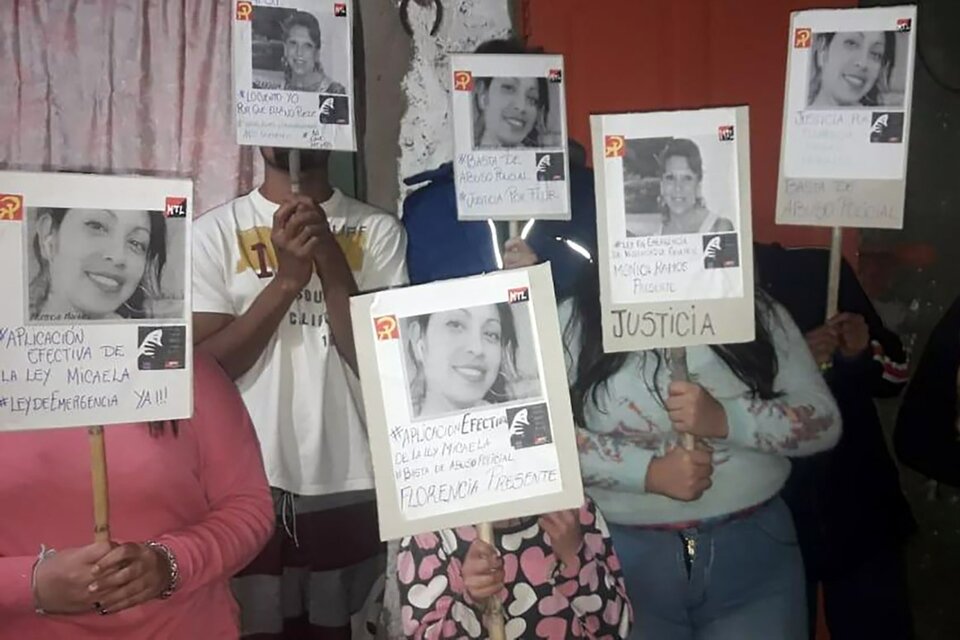 La familia de Magalí Morales denunció la liberación de los policías procesados por su muerte. (Fuente: Télam)