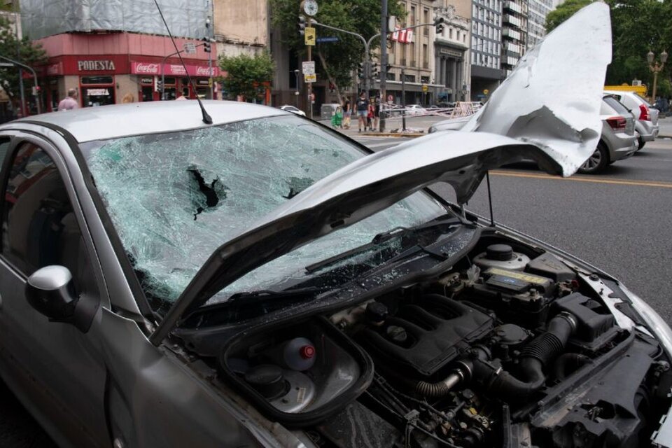 El incidente vial ocurrió en el cruce de las avenidas Pueyrredón y Rivadavia. (Fuente: Télam)
