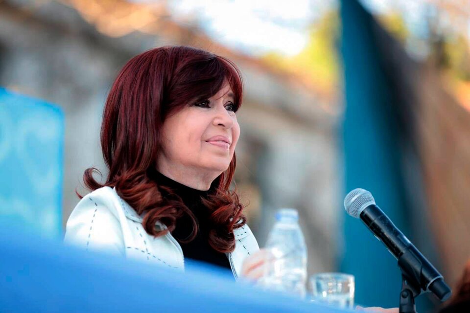 Cristina Kirchner evidenció otro caso de "desequilibrio comunicacional" en Argentina (Fuente: NA)