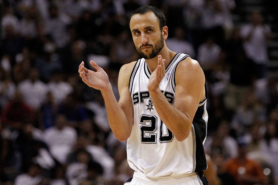 Ginóbili brilló con los Spurs en la NBA y con la Selección Argentina en el básquet FIBA (Fuente: AFP)