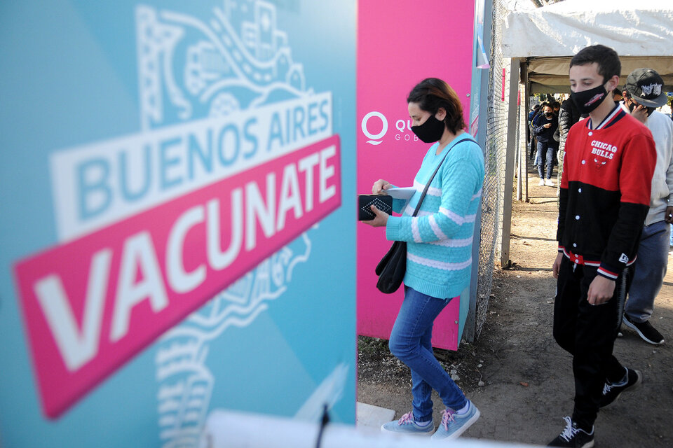 Casi el 76 por ciento de la población de la Provincia completó su esquema de inmunización. (Fuente: Guadalupe Lombardo)
