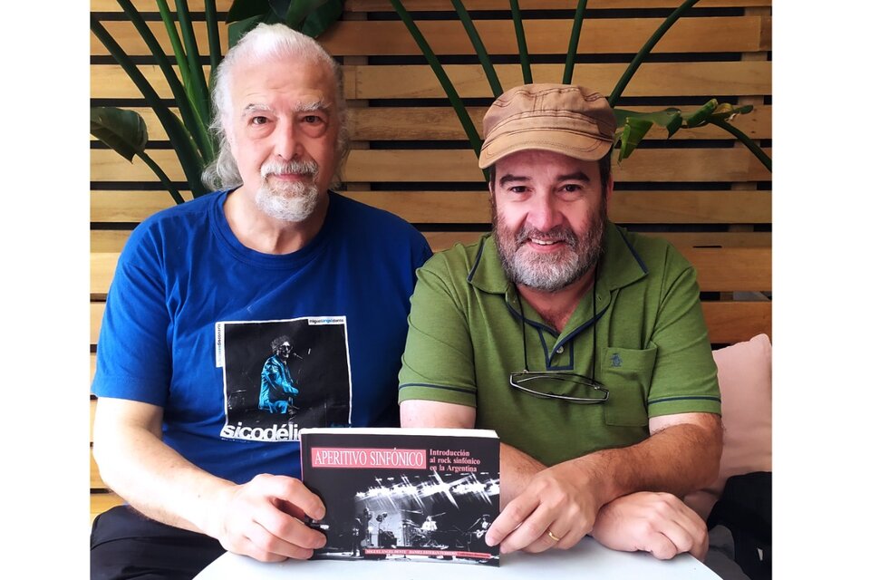 Daniel Ferrero y Miguel Dente, los autores del libro que llega "para llenar un vacío" sobre el tema. 