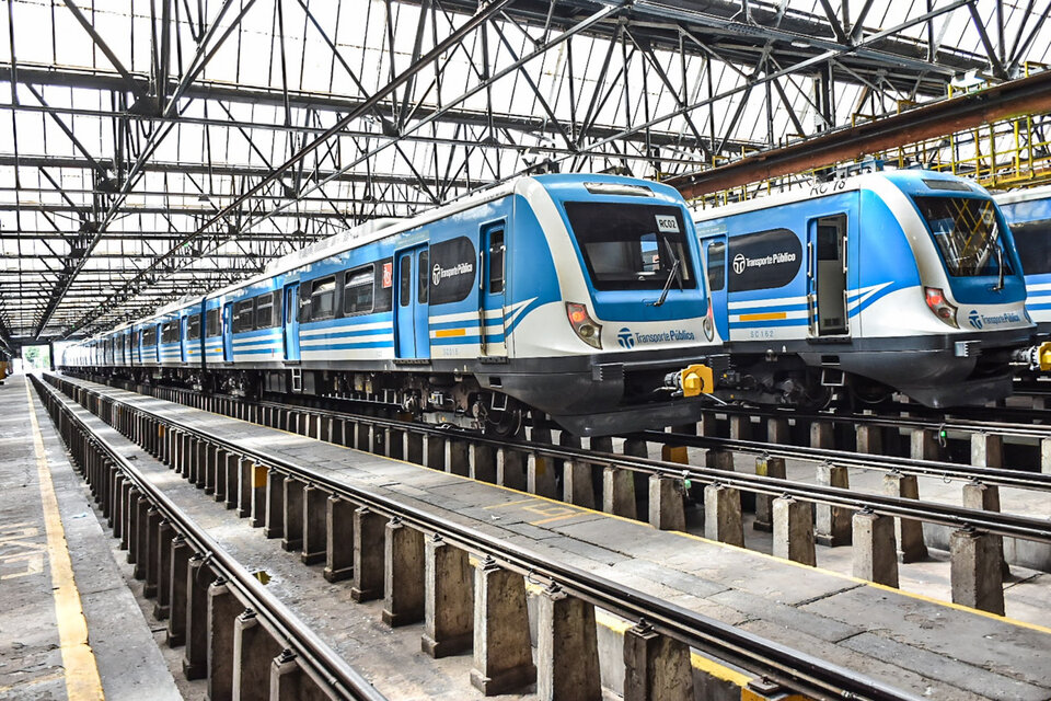 El servicio de las líneas Roca, Sarmiento y San Martín mejorará con la incorporación de 70 nuevos trenes eléctricos.