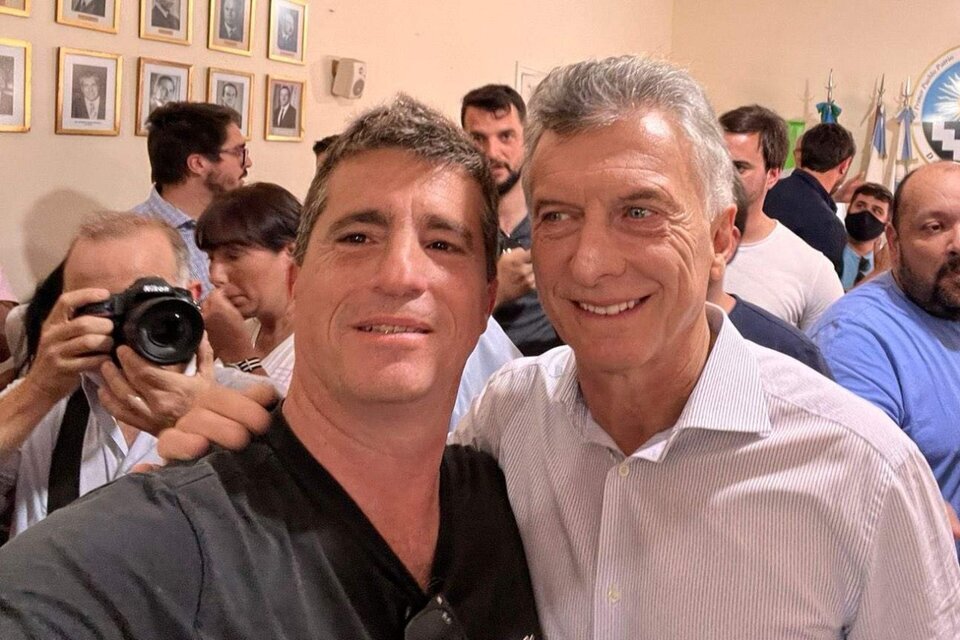 Juan Pablo Allan junto a Mauricio Macri.