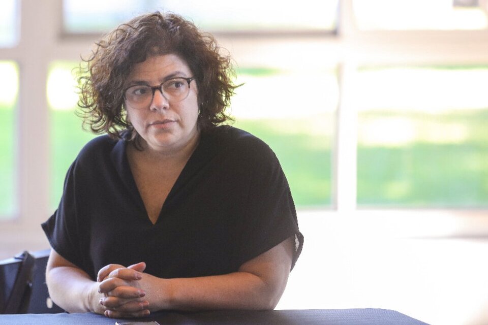 Definiciones de Carla Vizzotti sobre el aislamiento de los contactos estrechos.