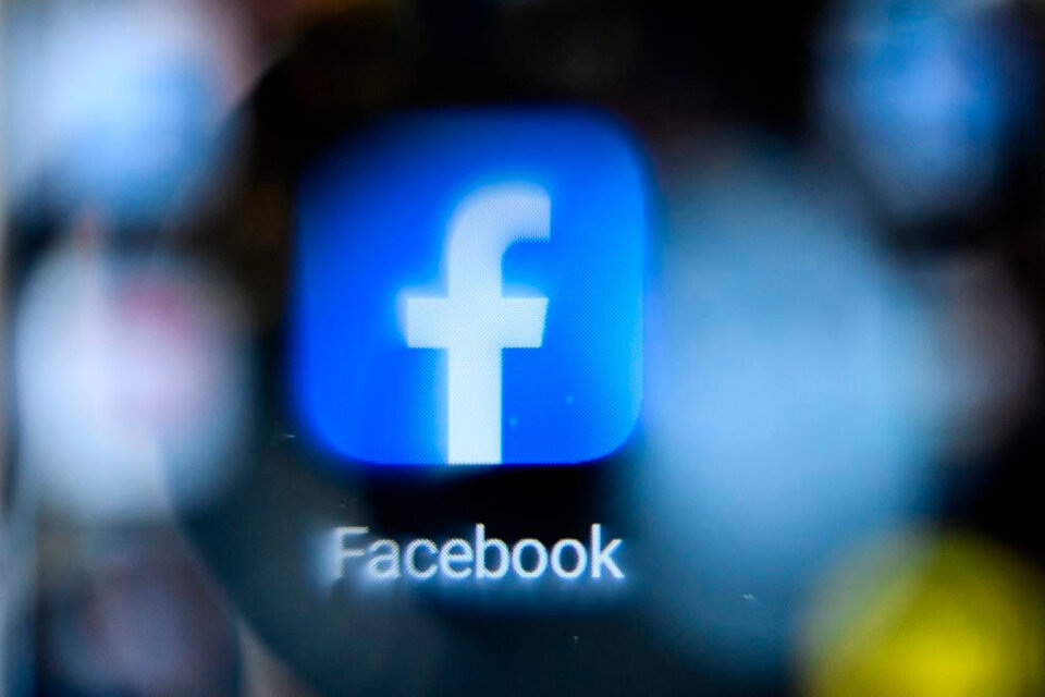 Presentaron una demanda colectiva millonaria en Londres contra Facebook por abuso de posición dominante