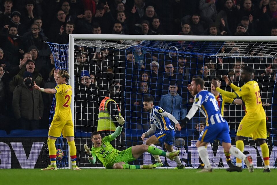 Maupey y Mac Allister palpitan el gol del empate del Brighton (Fuente: AFP)