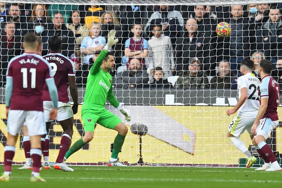 Harrison marca el segundo gol de Leeds (Fuente: AFP)