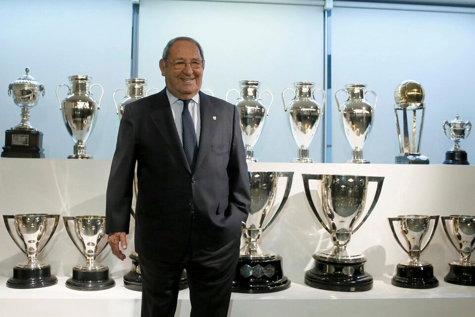 Gento es el hombre que más títulos obtuvo con el Real Madrid, el club más ganador de la historia (Fuente: EFE)