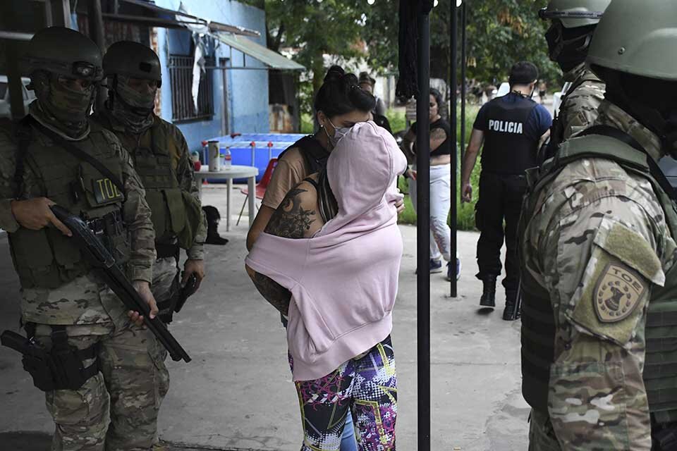 El momento de la detención de Lorena Verdún. (Fuente: Sebastián Granata)