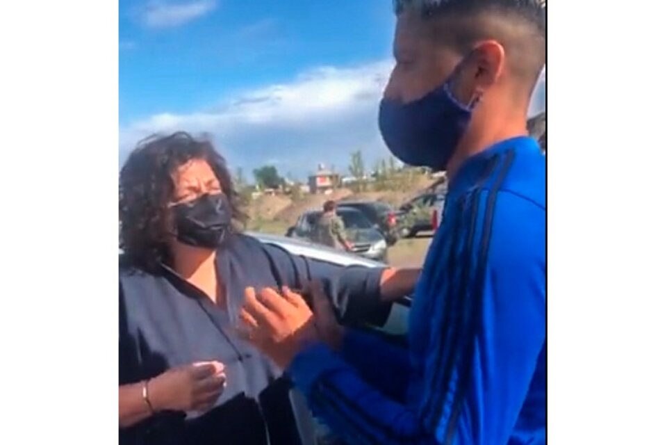 Carla Vizzotti, durante su cruce con el antivacunas. (Fuente: Captura de pantalla)