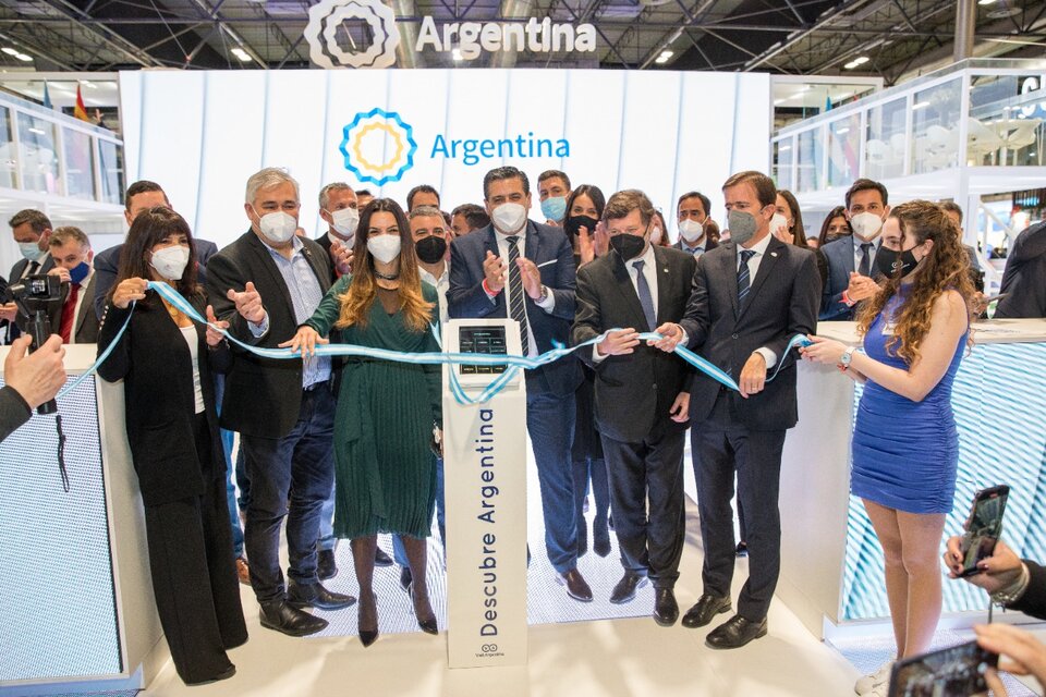 Inauguración del stand argentino.
