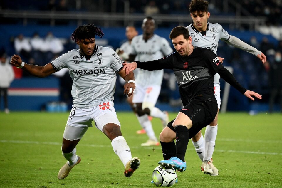 Messi volvió a jugar en la goleada del PSG ante el Reims  (Fuente: AFP)
