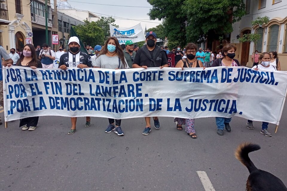 Mil personas marcharon en Salta exigiendo reformas en la Justicia