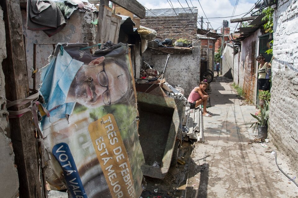 El optimismo del intendente Diego Valenzuela no alcanza a tapar la realidad de Puerta 8. (Fuente: Bernardino Avila)