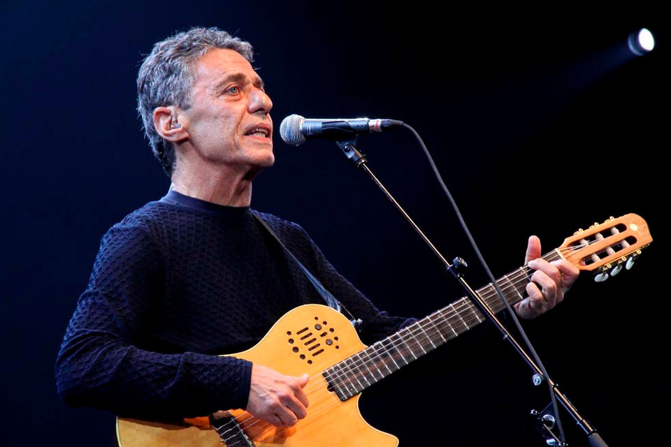 Chico Buarque saca de su repertorio una canción por considerarla machista (Fuente: AFP)