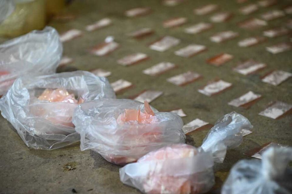 Berni afirmó que la Policía bonaerense secuestró 25 mil dosis que estaban listas para ser vendidas. (Fuente: NA)