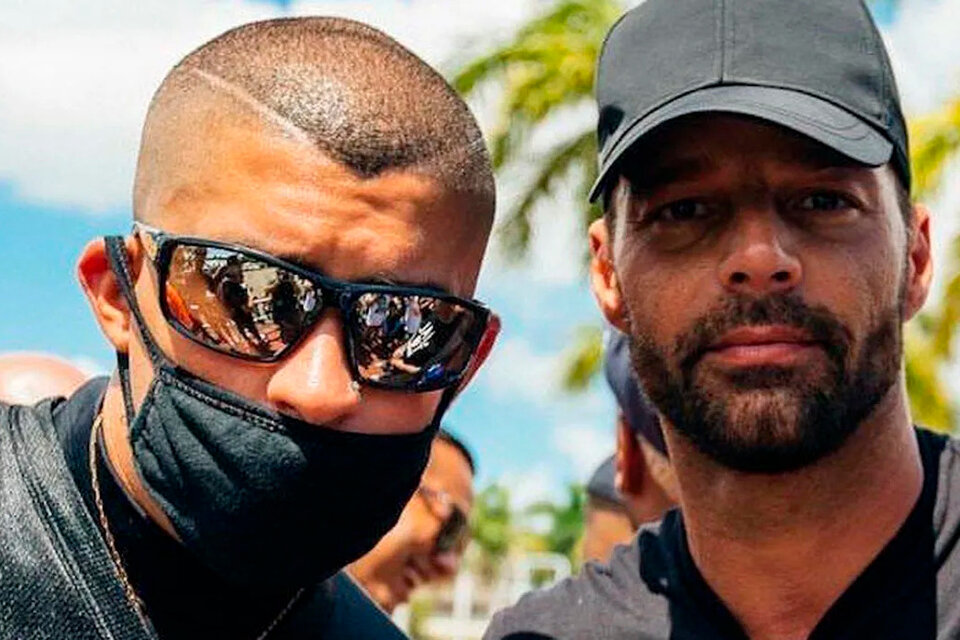 Puerto Rico: Bad Bunny y Ricky Martin salieron en apoyo de maestros y bomberos