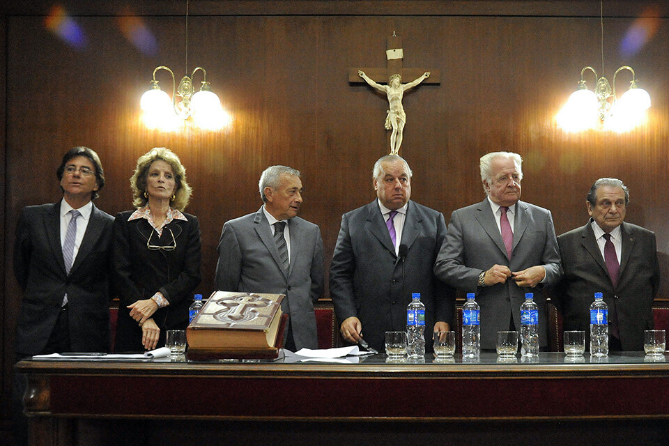 Erbetta, Gastaldi, Falistocco, Gutiérrez, Spuler y Netri, ministros de la Corte provincial.