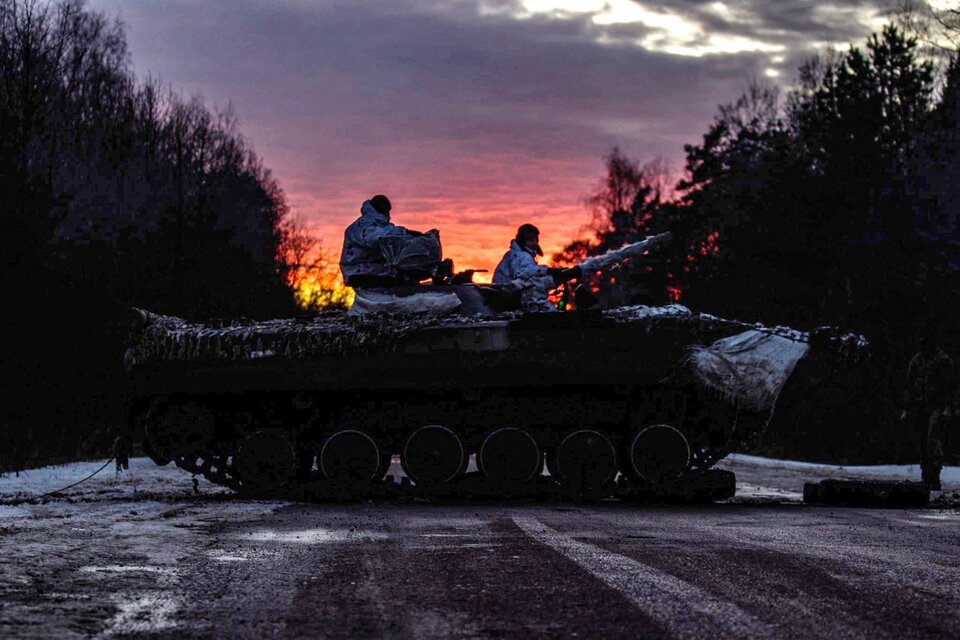 Ejercicio militares del ejército ucraniano esta semana en la zona de Chernigov. (Fuente: AFP)