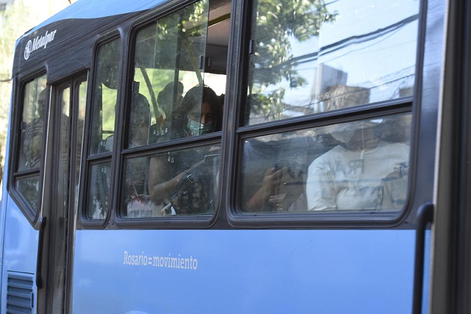 La resolución evitará una situación conflictiva en el transporte en Rosario. (Fuente: Andres Macera)