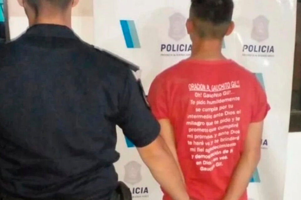 El joven de 22 años quedó detenido en la Comisaría 4° de Quilmes. 