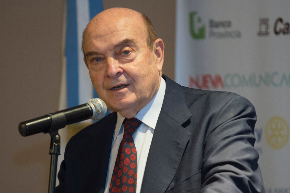Domingo Cavallo, ex ministro de Economía de los gobiernos de Carlos Menem y de Fernando de la Rúa. (Fuente: Bernardino Avila)