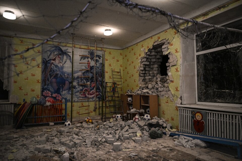 El jardín de infantes bombardeado en el este de Ucrania. (Fuente: AFP)