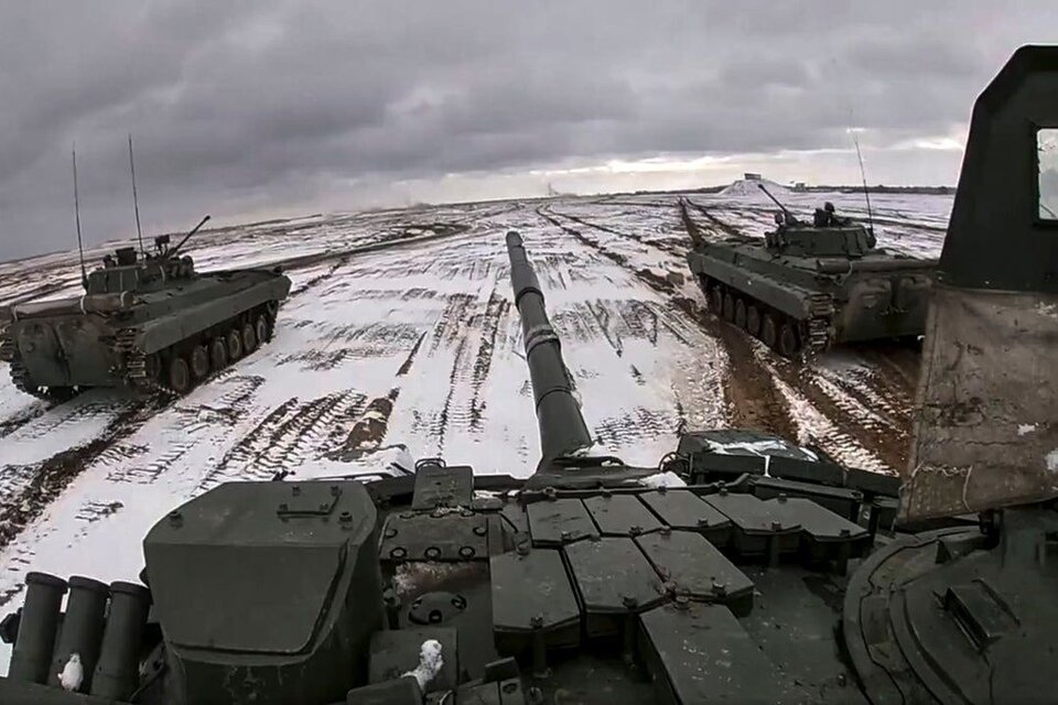 Vladimir Putin resolvió reconocer la independencia del Donbass y desplegar allí sus tropas. (Fuente: AFP)