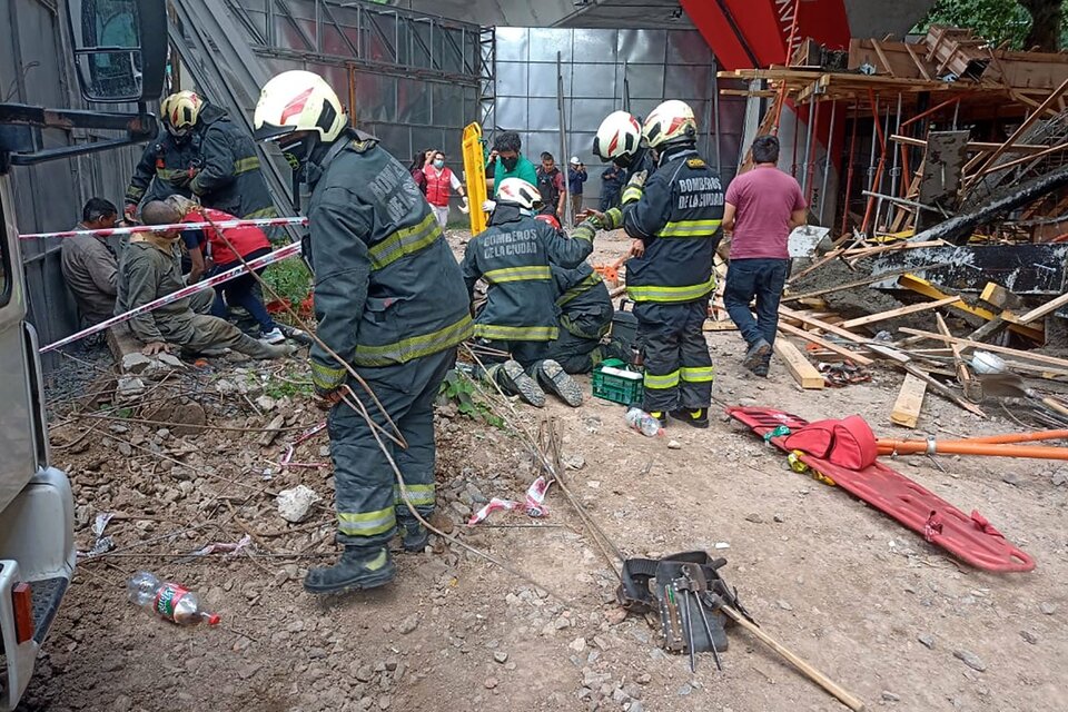 Barrio Chino: cinco operarios heridos por el derrumbe de una obra en construcción  (Fuente: NA)