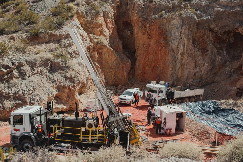 La actividad minera es una actividad que genera más de 30.000 puestos de trabajo de forma directa y 80.000 considerando los indirectos, y un sector que genera muchas divisas.