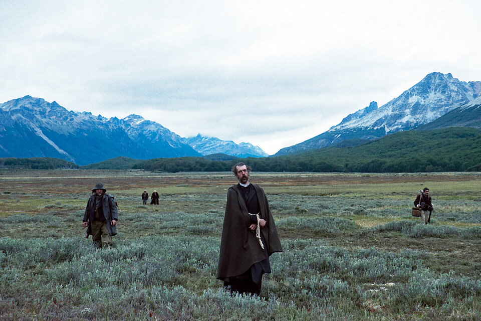El protagonista en Tierra del Fuego, en busca de un tesoro esquivo. 