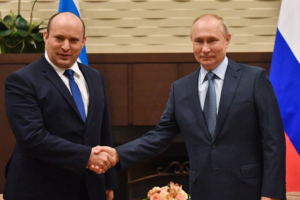 Putin y Bennett en un encuentro en octubre de 2021.  (Fuente: AFP)