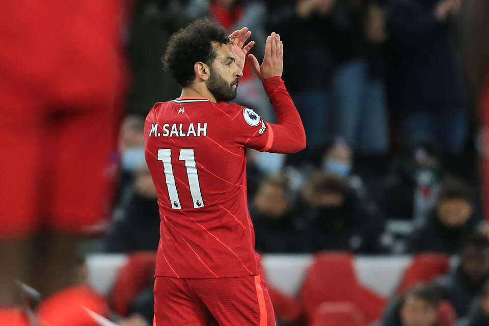 El egipcio Salah marcó el segundo del Liverpool en la ida en Italia (Fuente: AFP)