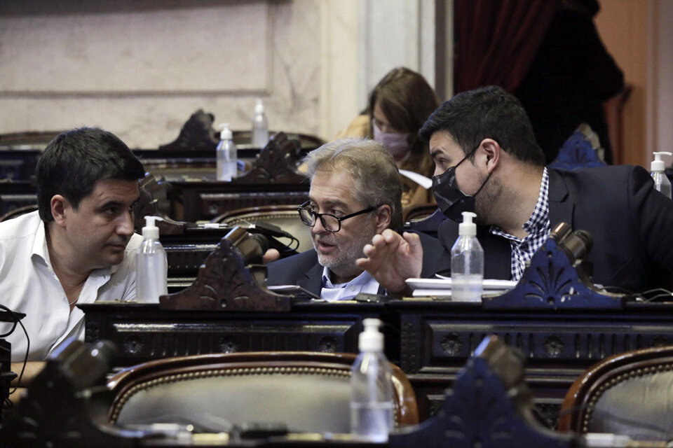 Diputados nacionales del Frente de Todos Toniolli, Mirabella y Cleri.