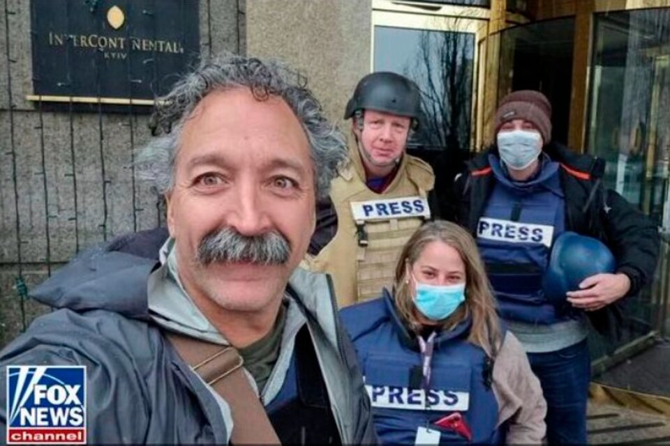 La comisionada de Derechos Humanos del Parlamento de Ucrania, Liudmyla Denisova, , informó este martes que con Zakrzewski ya hay confirmados al menos 4 periodistas fallecidos en el conflicto ucraniano.