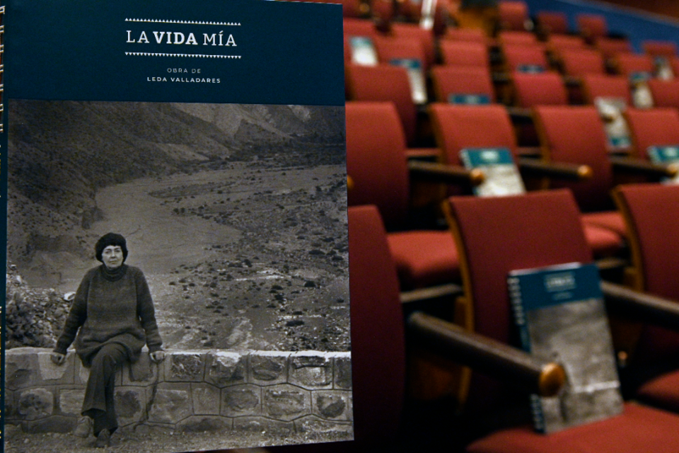 Se presentó “La vida mía”, libro que celebra a Leda Valladares