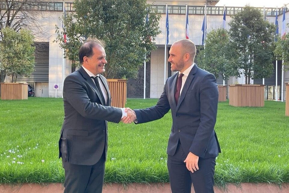 Emmanuel Moulin, presidente del Club de París, junto al ministro Guzmán. (Fuente: Télam)