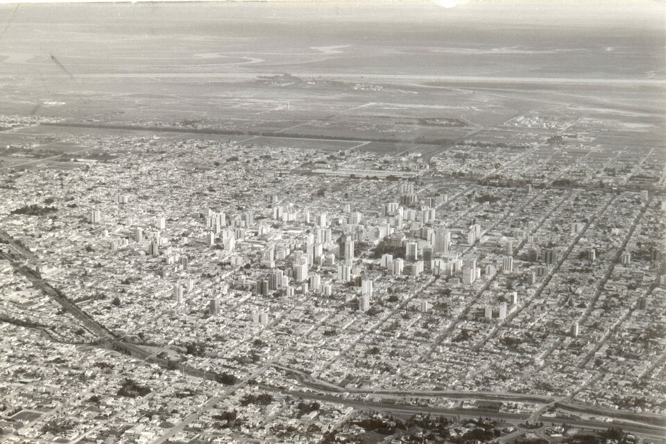 Vista aérea de Bahía Blanca en tiempos de la guerra de
Malvinas. Gentileza Archivo de la Memoria de la UNS.