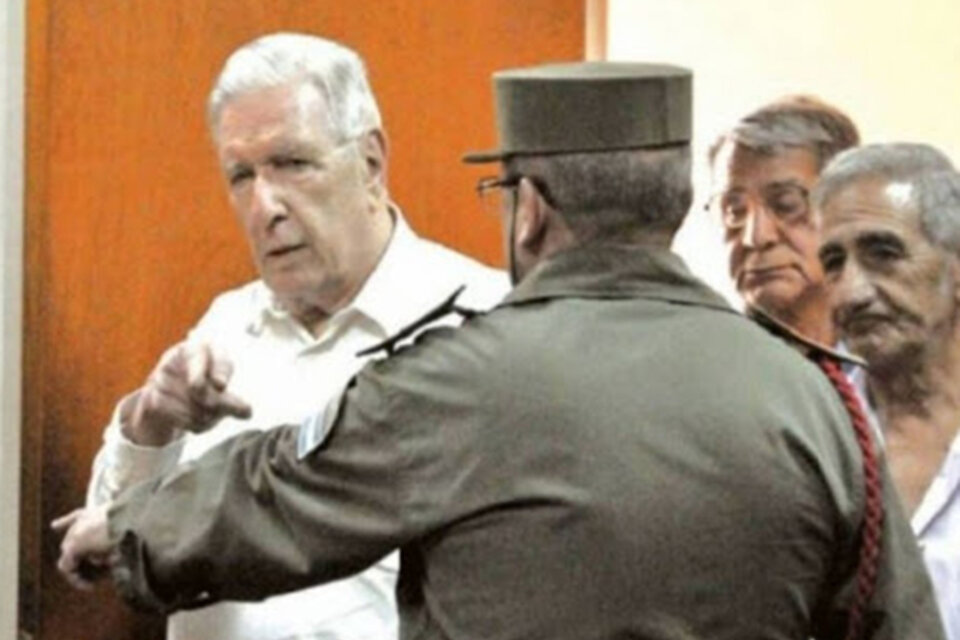 Levin en el primer juicio. 