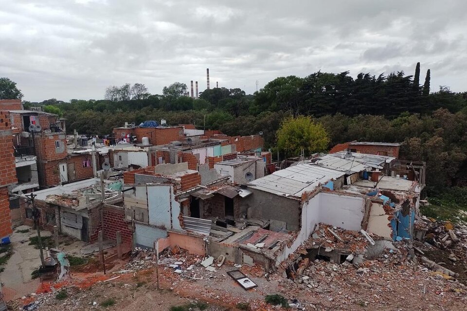 CABA: familias del barrio Rodrigo Bueno fueron relocalizadas a viviendas "en ruinas"