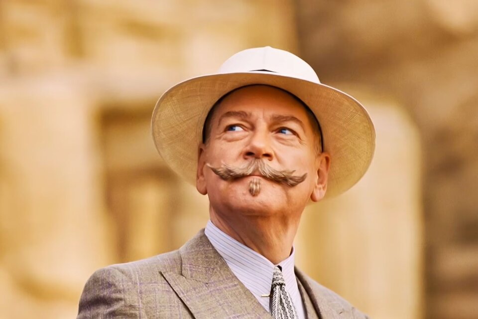 Brannagh como Hercule Poirot en "Muerte en el Nilo", estreno reciente.