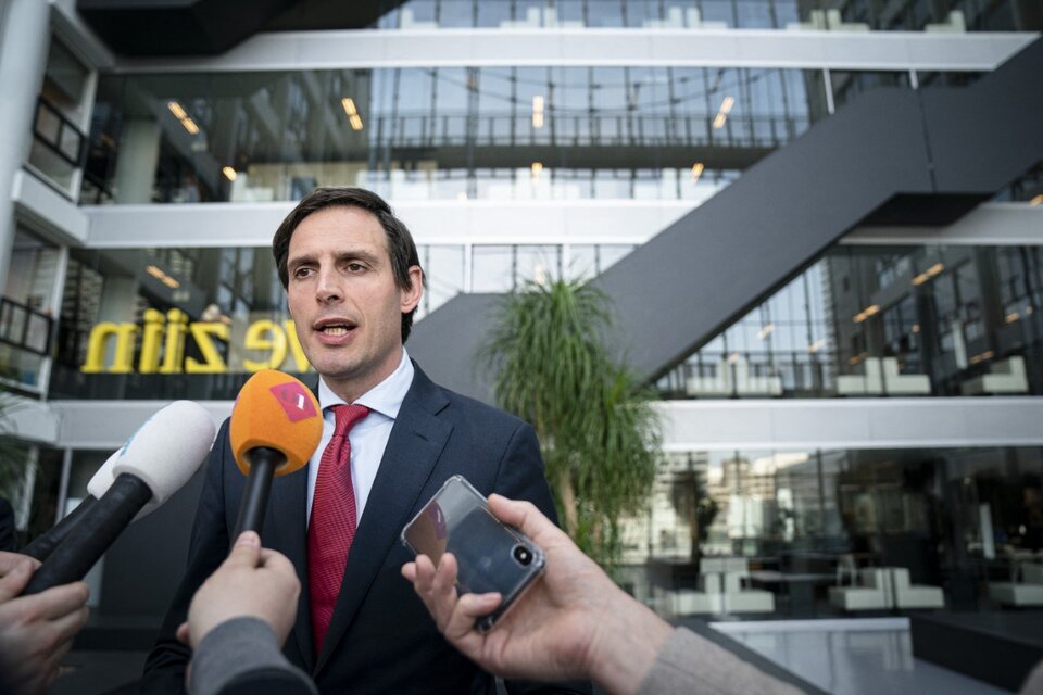 El canciller de Países Bajos,  Wopke Hoekstra, anuncia la expulsión de diplomáticos rusos. (Fuente: AFP)