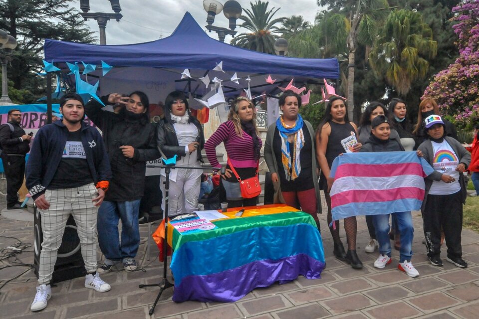 Jujuy: les activistas exigen que la provincia adhiera a la ley de cupo laboral travesti-trans (Fuente: Télam)